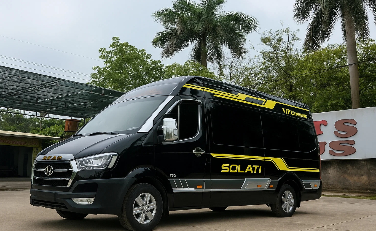 Dịch vụ thuê xe du lịch Hạ Long dòng xe 16 chỗ Hyundai Solati Dcar đời mới