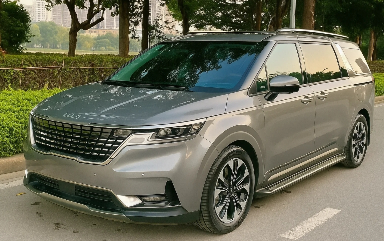 Xe 7 chỗ Kia Carnival màu xám phục vụ xe tiện chuyến Hải Phòng Hà Nội Hạ Long giá rẻ [2025]