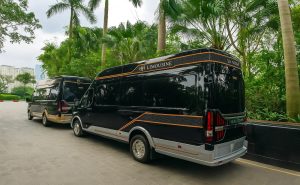 Xe du lịch Hải Phòng Hà Nội dòng Limousine Dcar 9 chỗ sang trọng - Taxi Minh Khang