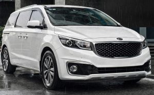 Xe du lịch Hải Phòng đi Hưng Yên - Kia Sedona 7 chỗ màu trắng gia đình