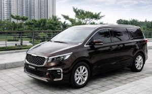 Xe du lịch Hải Phòng đi Nam Định - Kia Sedona 7 chỗ màu nâu sang trọng