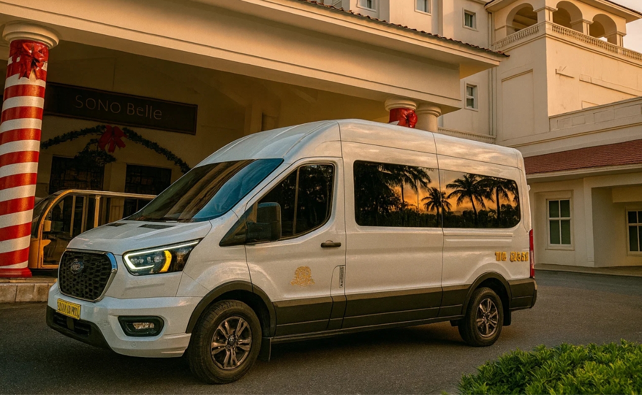 Ngoại thất xe du lịch hải phòng móng cái 16 chỗ Ford Transit đời mới nhất 2024 - Taxi Minh Khang
