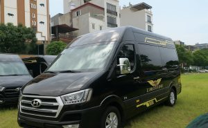 Xe du lịch Hải Phòng đi biển Hải Tiến - Hyundai Solati Limousine màu đen
