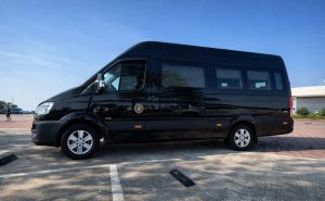 Xe du lịch Hải Phòng đi Mẫu Sơn - Mercedes Vito 9 chỗ màu đen