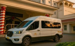 Mẫu xe 16 chỗ màu trắng hiện đại với chính sách hủy chuyến linh hoạt