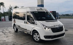 Kinh nghiệm thuê xe có trẻ sơ sinh an toàn bằng dòng xe Ford Transit DCar cao cấp